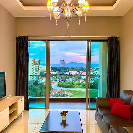 Capital O 90987 The Loft Residences Homestay @ Imago Shopping Mall 2 Kampong Sembulan Екстер'єр фото