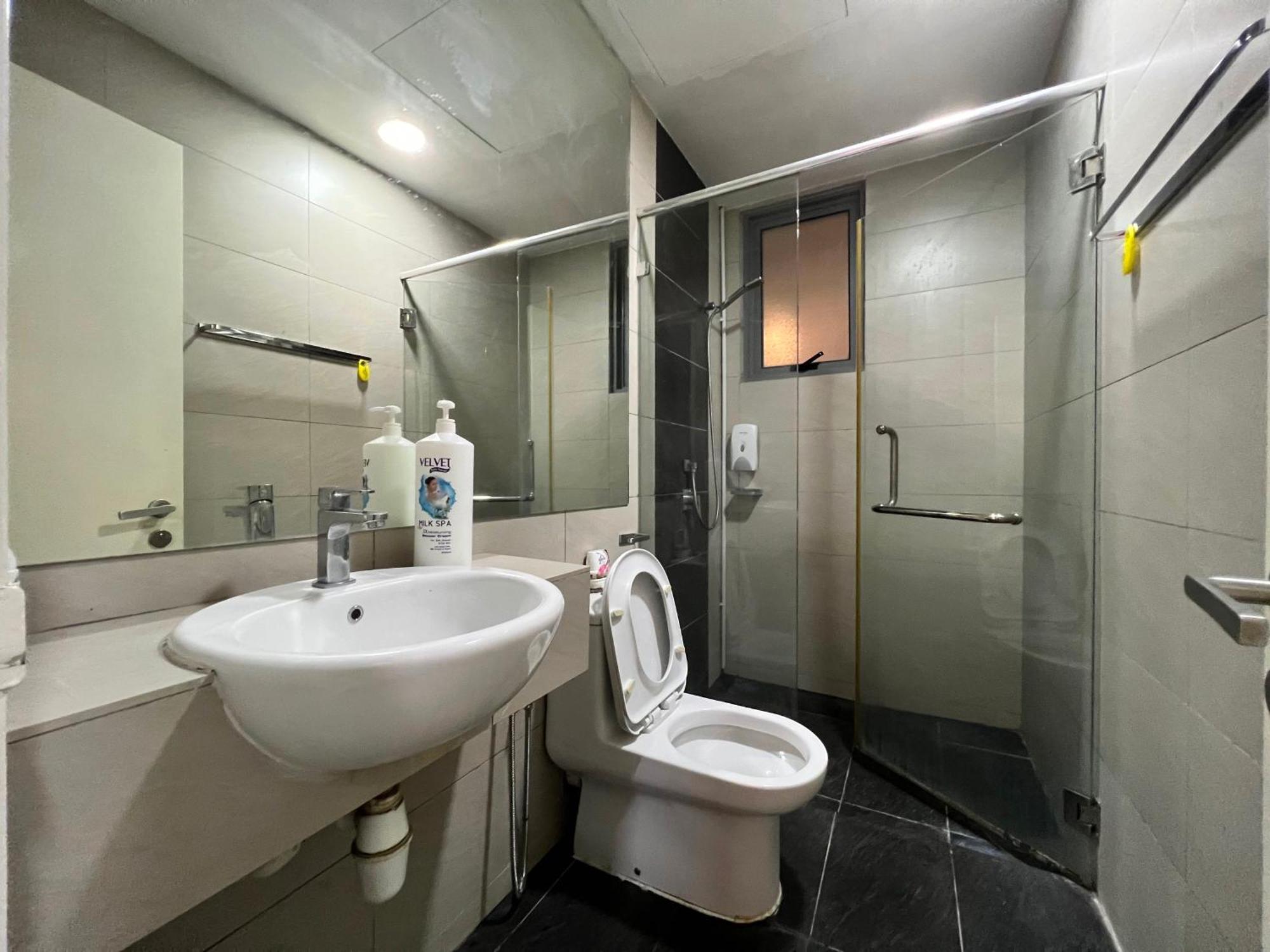 Capital O 90987 The Loft Residences Homestay @ Imago Shopping Mall 2 Kampong Sembulan Екстер'єр фото