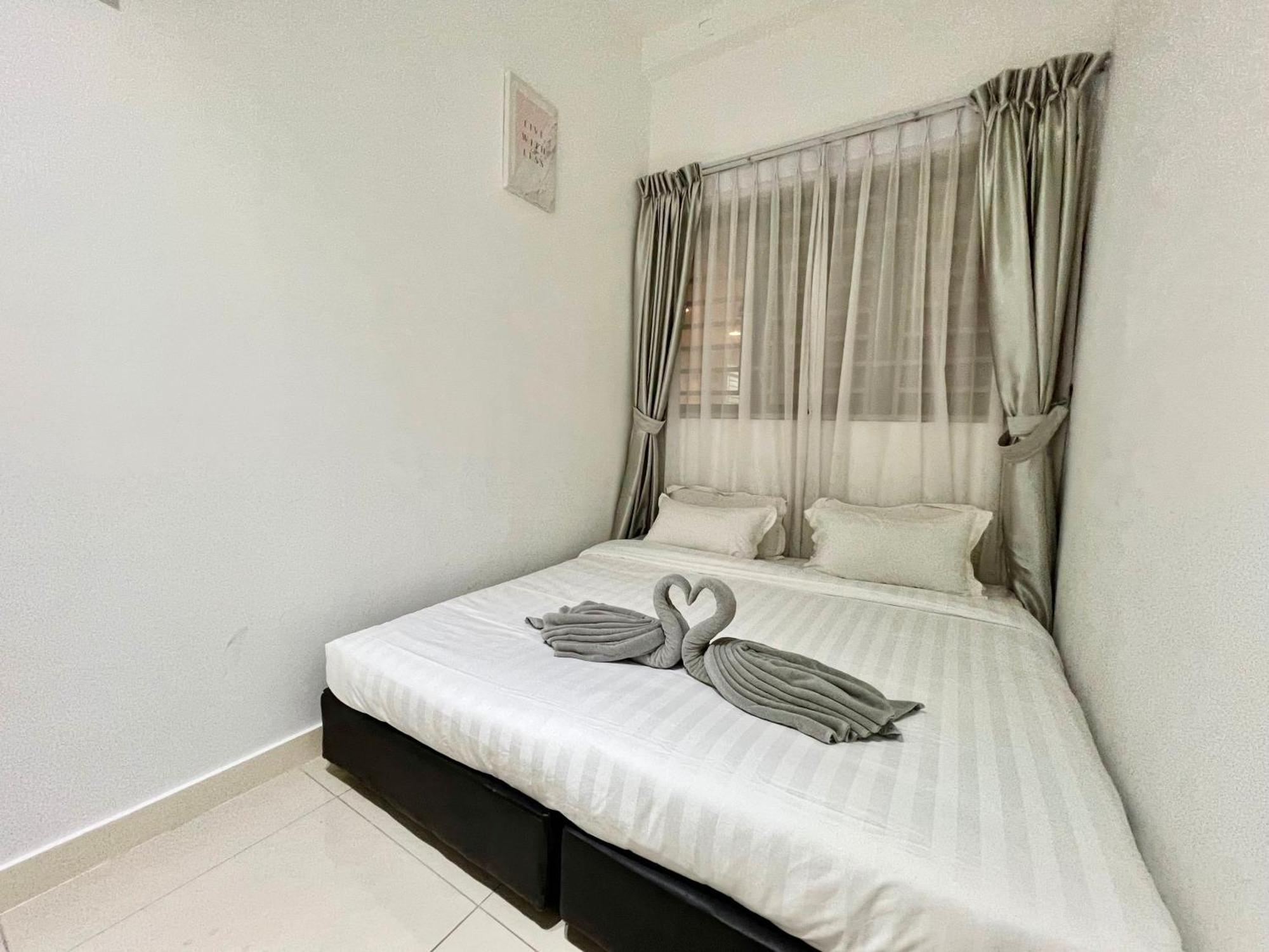 Capital O 90987 The Loft Residences Homestay @ Imago Shopping Mall 2 Kampong Sembulan Екстер'єр фото