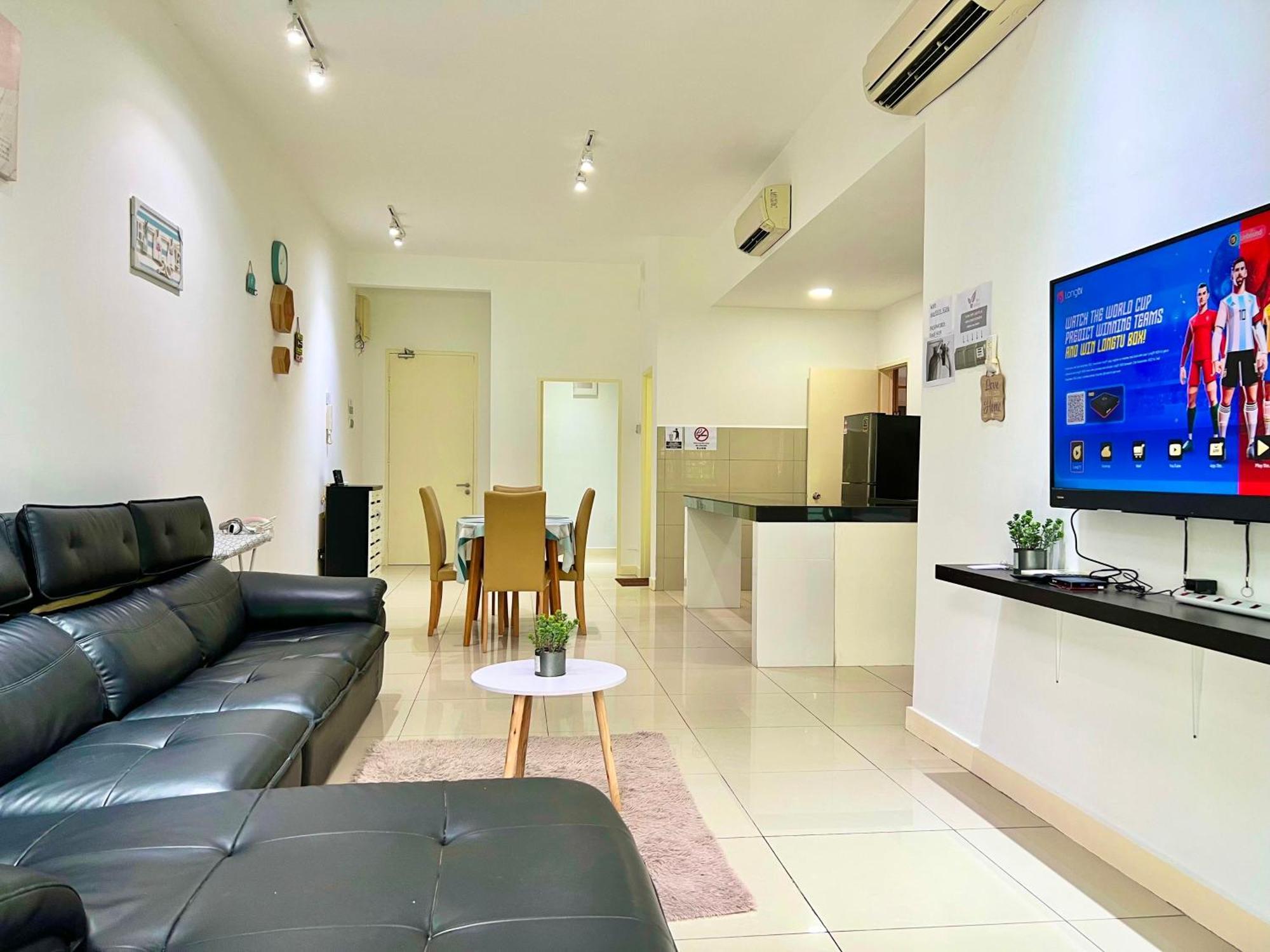 Capital O 90987 The Loft Residences Homestay @ Imago Shopping Mall 2 Kampong Sembulan Екстер'єр фото
